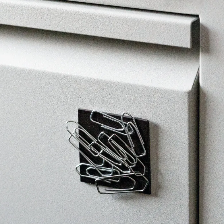 Magnet-Plättchen selbstklebend, 40x40 mm, 15 Stück
